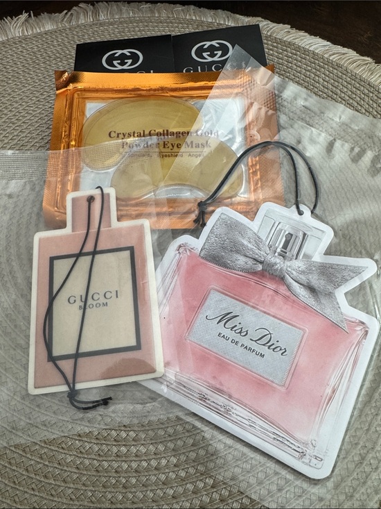 Gucci Other - Gucci and Miss Dior Scented Car Air Freshener Duo
